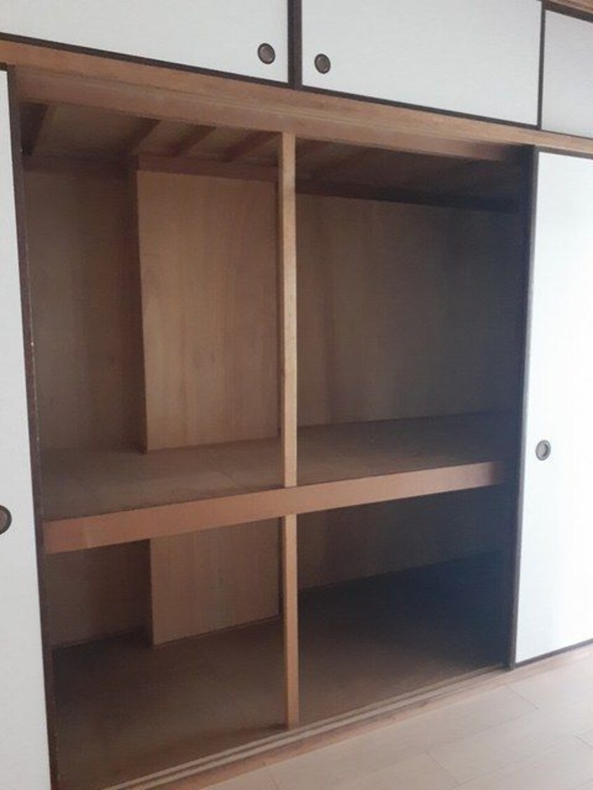 便利な収納スペースです ブルージュ名和