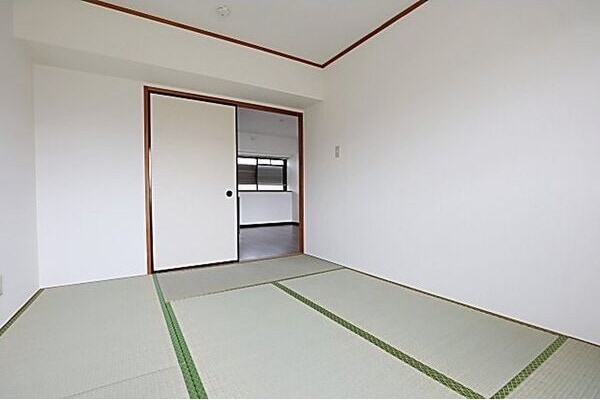  第2横吹小菅ビル