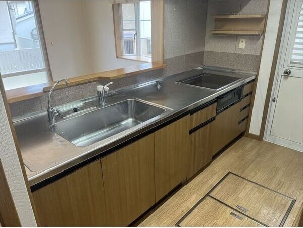  緑区亀が洞3丁目貸家