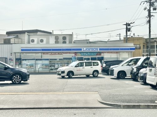 ローソン南区平子一丁目店(コンビニ)まで235m Nani Lei