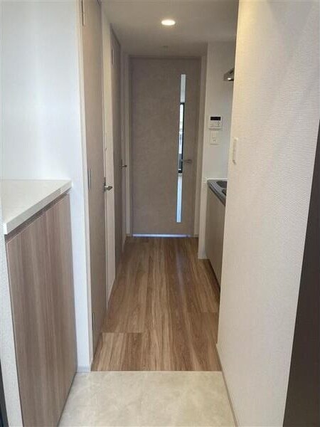 収納もある玄関です S-RESIDENCE堀田駅前futur