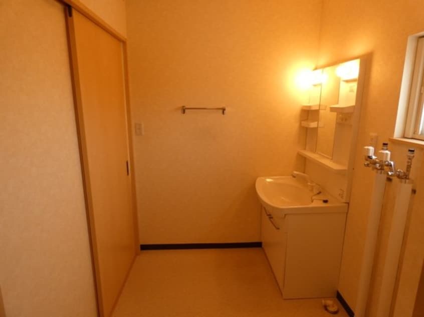  文苑３－４８－１１テラスハウス