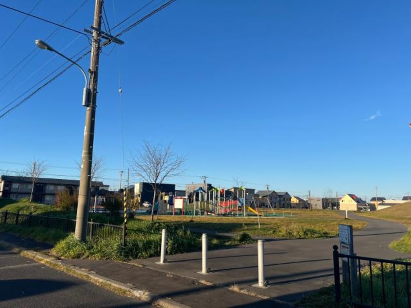 文苑中央公園(公園)まで537m 文苑３－４８－１１テラスハウス