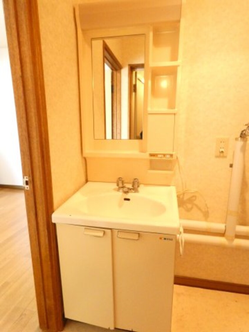  フレグランス芦野