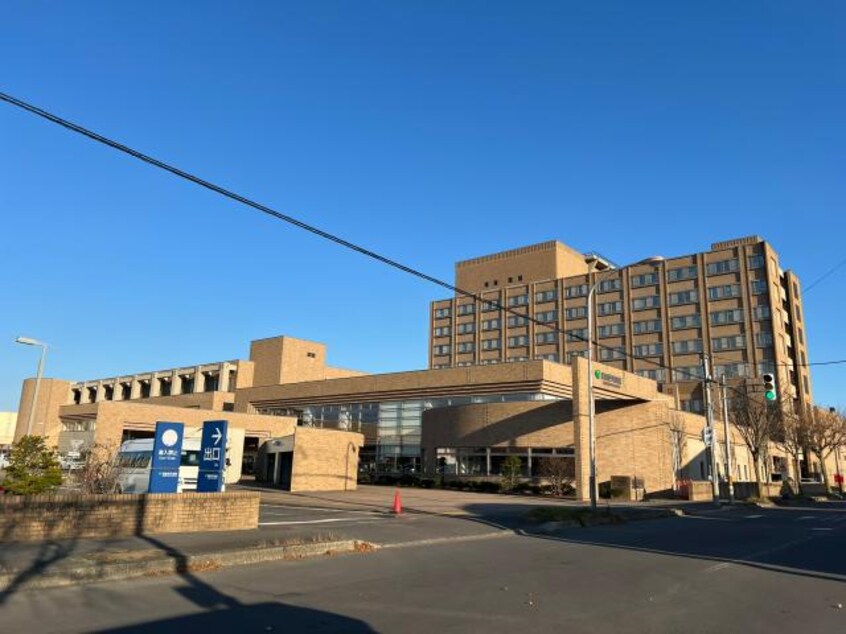 独立行政法人労働者健康安全機構釧路労災病院(病院)まで1135m シャルール