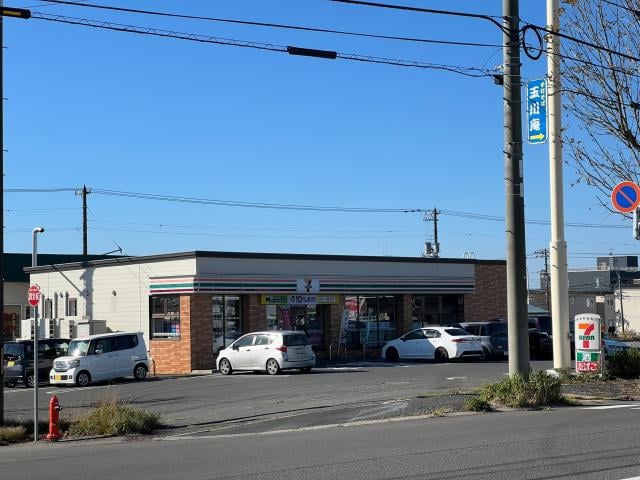 セブンイレブン釧路鳥取大通5丁目店(コンビニ)まで1114m 福得マンション