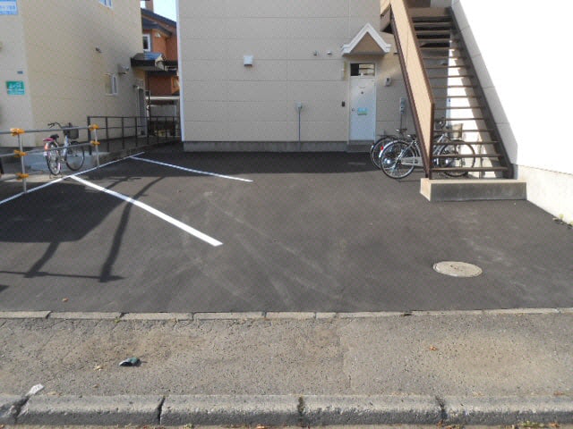  ブラウンカレッジカワサキ