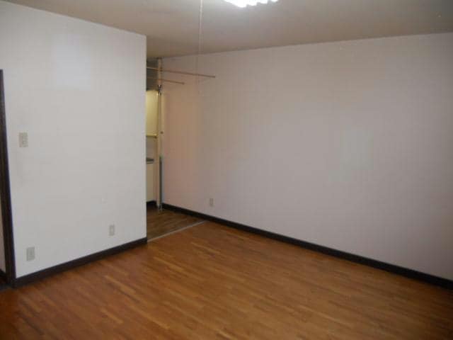  ブラウンカレッジカワサキ