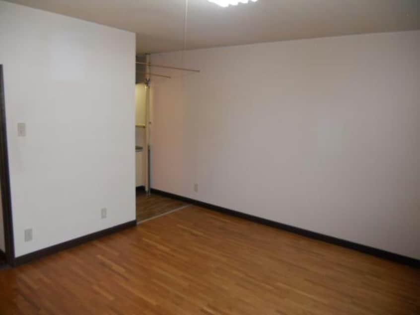  ブラウンカレッジカワサキ