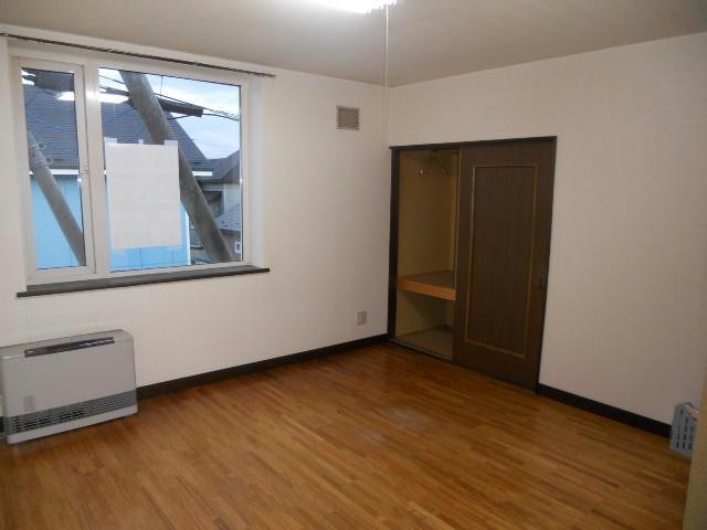  ブラウンカレッジカワサキ