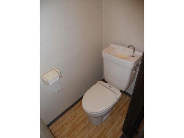  ブラウンカレッジカワサキ