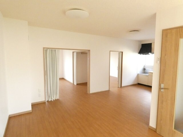  白百合マンション２号棟