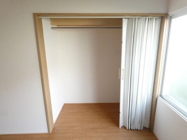  白百合マンション２号棟