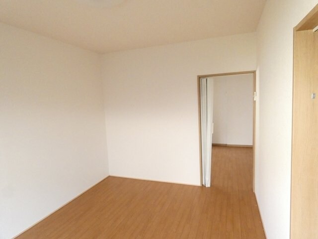  白百合マンション２号棟