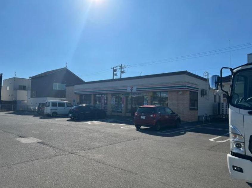セブンイレブン釧路昭和中央3丁目店(コンビニ)まで541m パリ・クリスタル昭和１号館