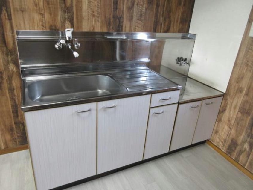  QUATTRO(クワトロ）