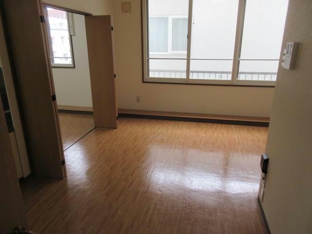  サンイーストコーポ