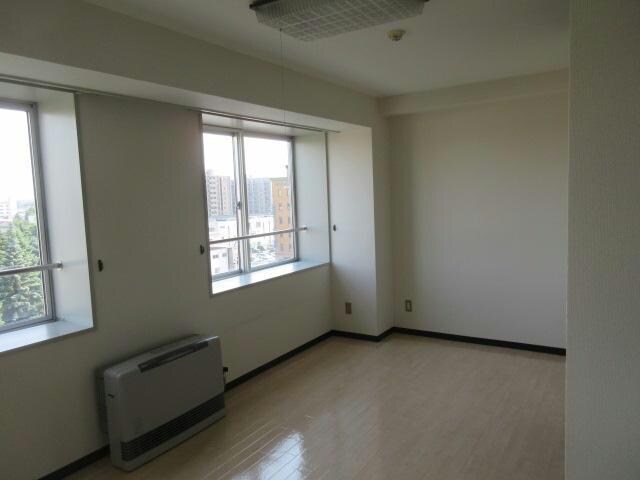  ノースパレス112