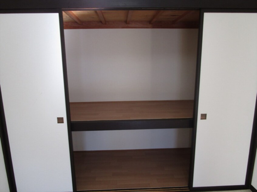  ロイヤルハイツ