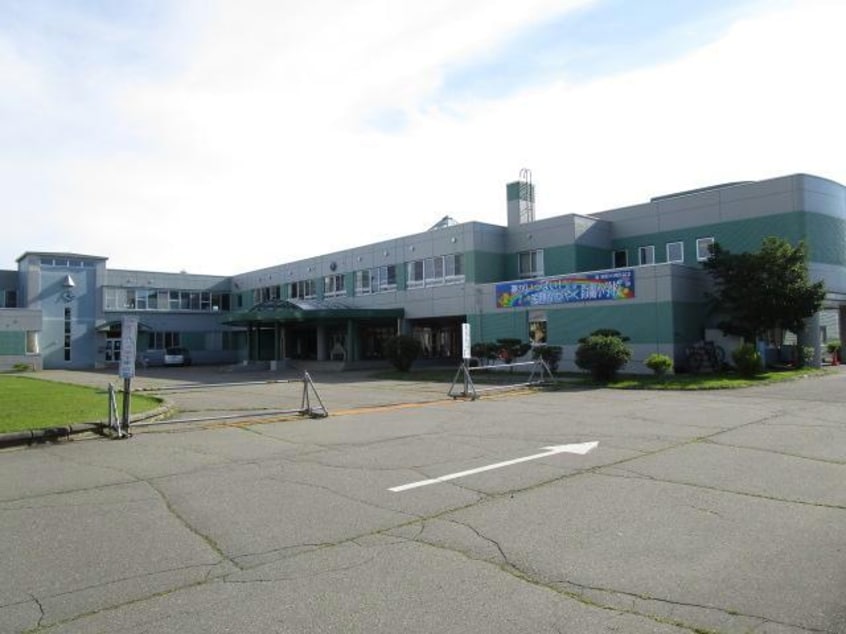 音更町立鈴蘭小学校(小学校)まで836m コーポハピネス