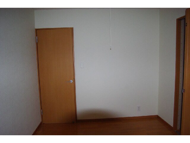  ユトリロ鳳乃舞B棟