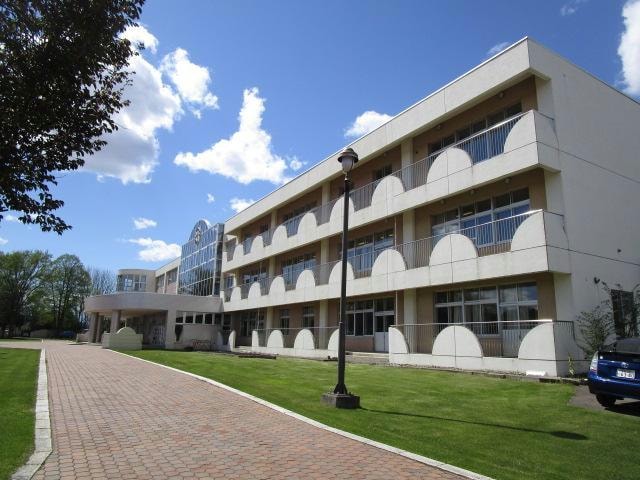 帯広市立森の里小学校(小学校)まで792m エドモントンコート