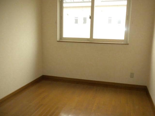  ヴィラ東めむろK