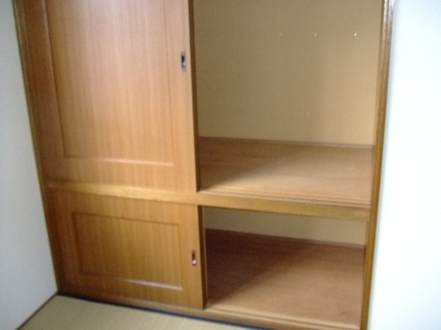 収納 イーストリバーハイツ