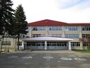 帯広市立緑丘小学校(小学校)まで886m GRAN MEZON　A棟