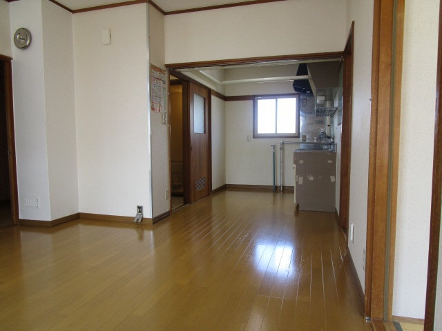 緑苑東棟