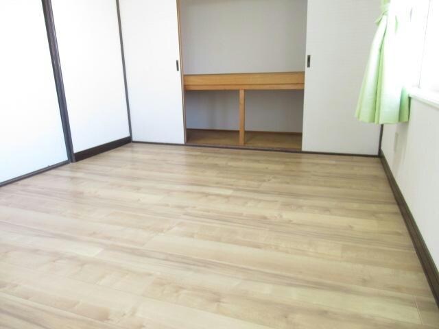  ひばりハイツ