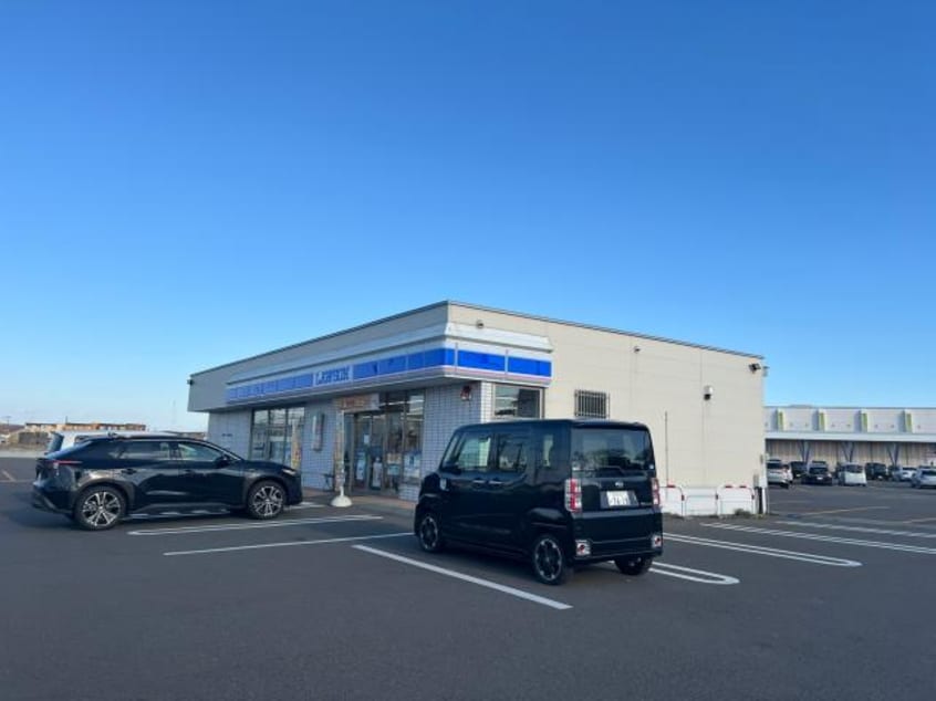 ローソン釧路貝塚三丁目店(コンビニ)まで528m EdelRose（エーデルローズ）