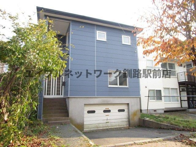  米町2丁目2世帯貸家