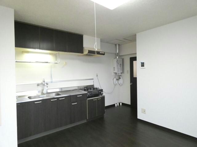  三共ユタカビル