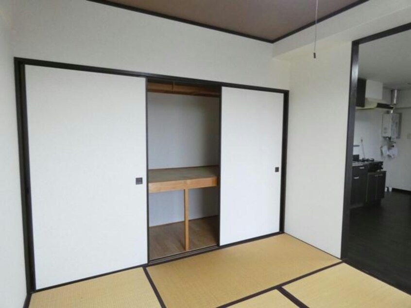  三共ユタカビル