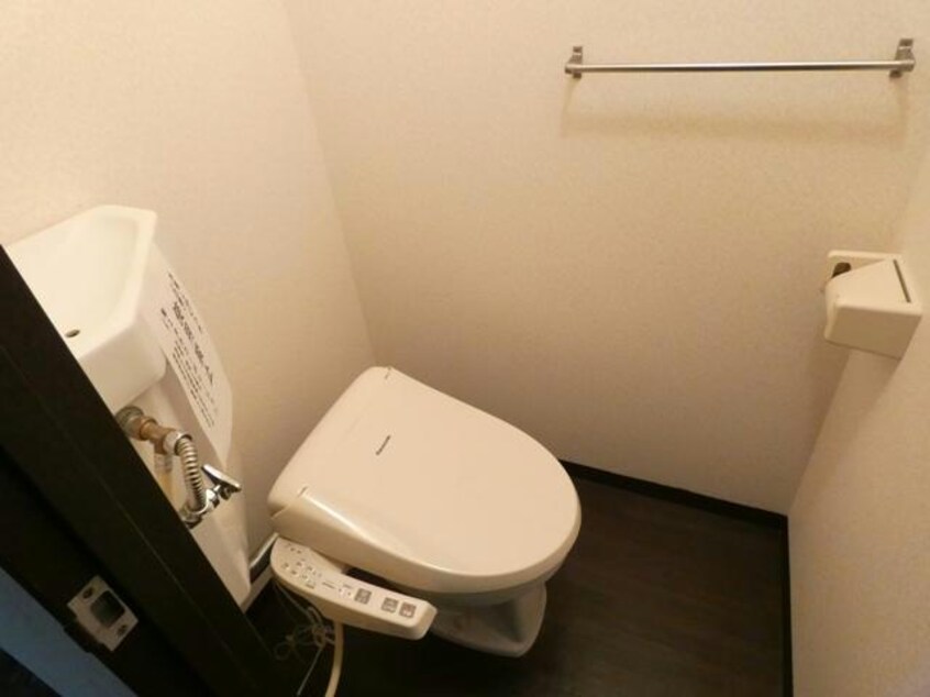  三共ユタカビル