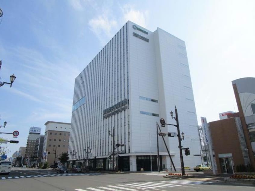 釧路市中央図書館 868m モラーレ