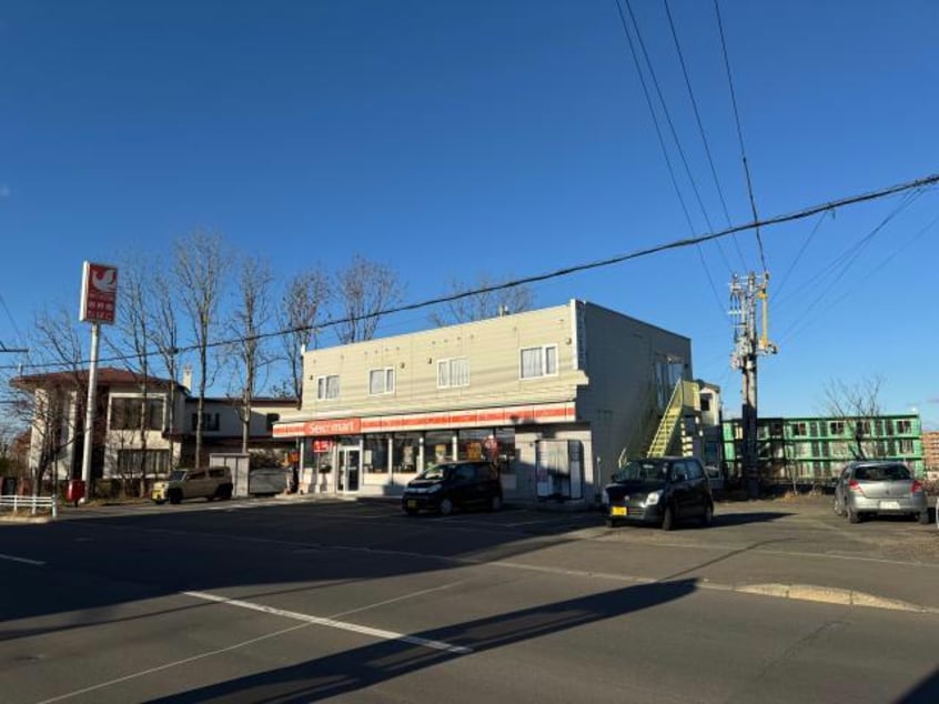 セイコーマート釧路鶴ヶ岱店(コンビニ)まで817m サクセスⅢ