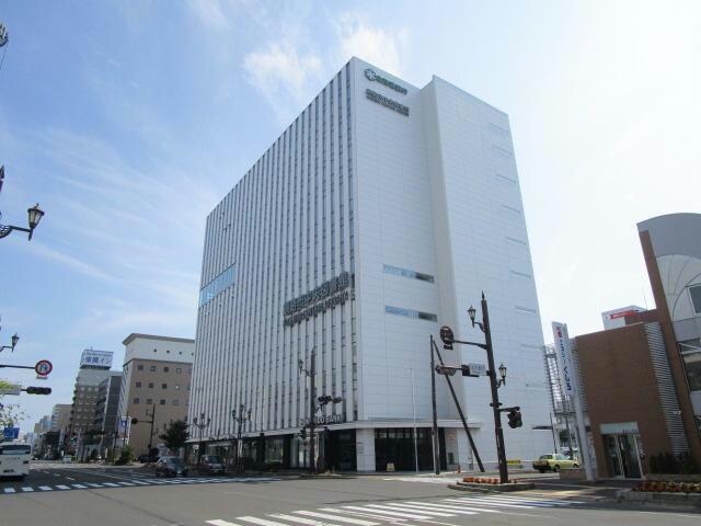 釧路市中央図書館(図書館)まで225m クロガネビル