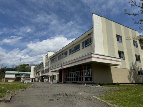 釧路市立城山小学校(小学校)まで1539m ブリック釧路末広町