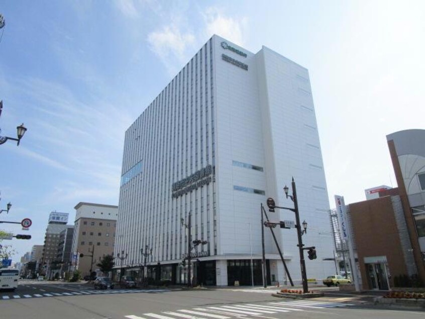 釧路市中央図書館 611m MonreveⅡ