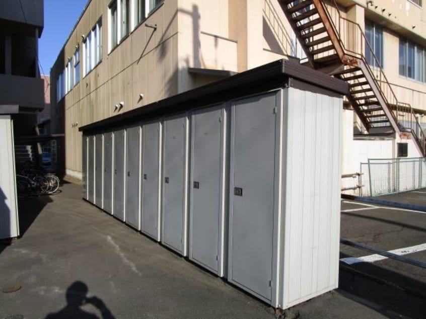  レジデンス黒金