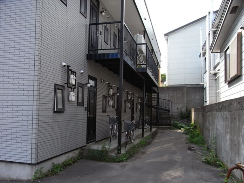  根室本線・花咲線/釧路駅 徒歩28分 2階 築27年