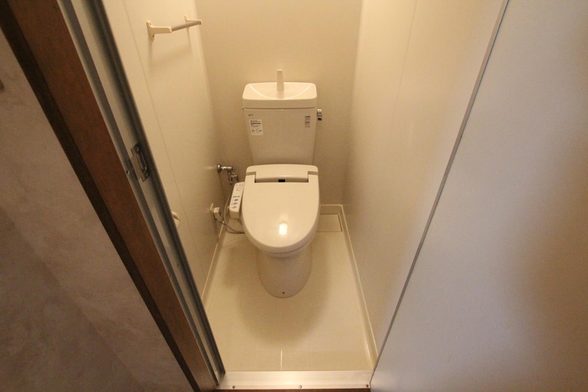  ファミール荏名