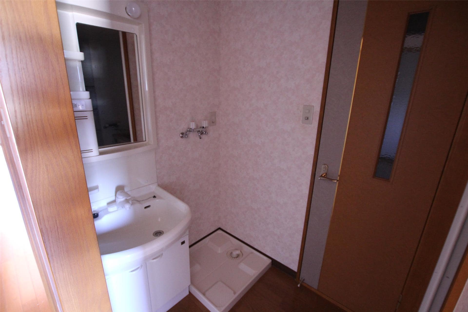  メゾンエミナースW棟