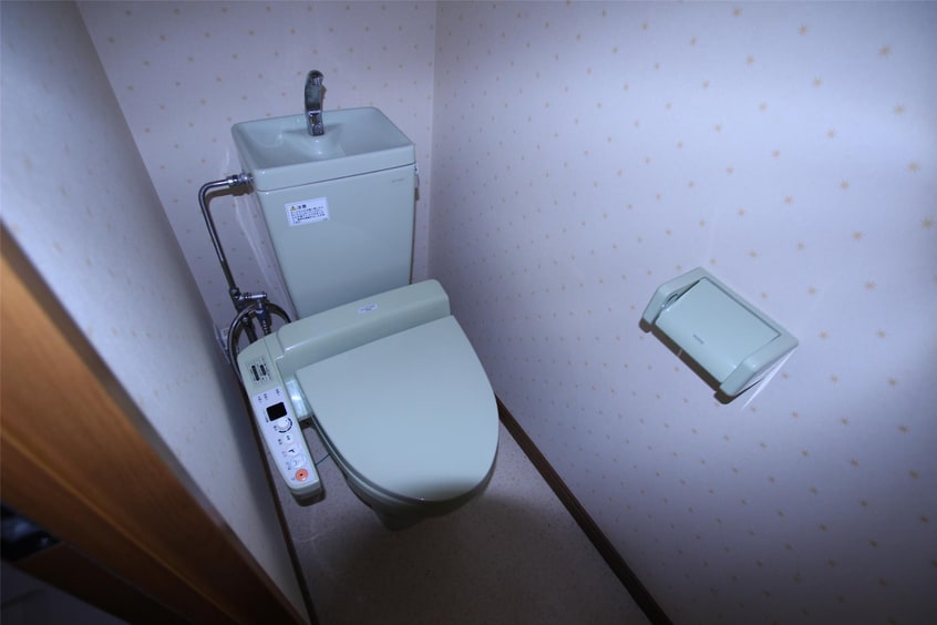  メゾンエミナースW棟