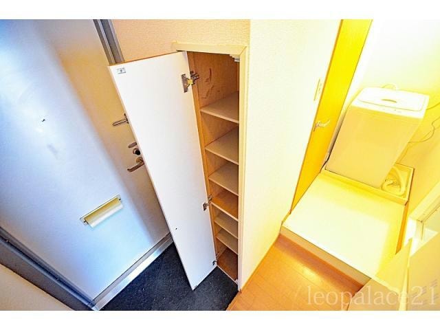  レオパレスボレロ