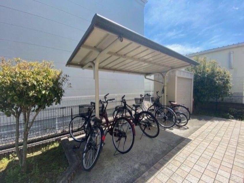  レオパレス江月