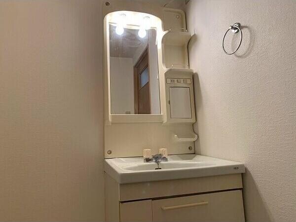  サンサープラスⅢ