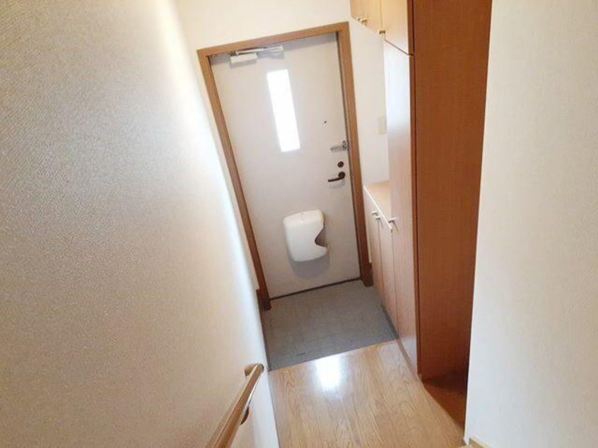  ラルジュ・シャルダン　Ａ棟